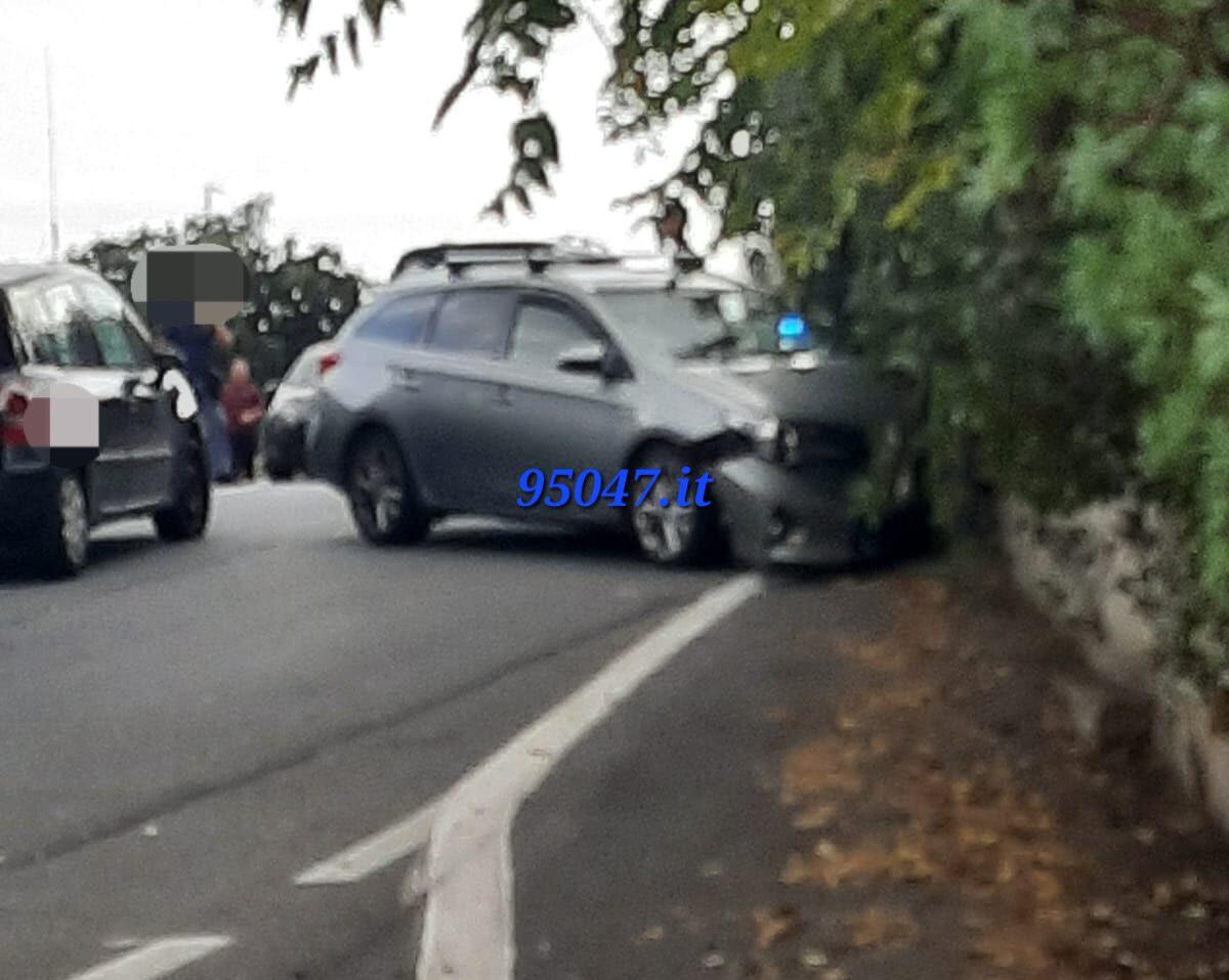CATANIA. COLTO DA MALORE PERDE IL CONTROLLO DELL’AUTO E SI SCHIANTA CONTRO UN MURO - 