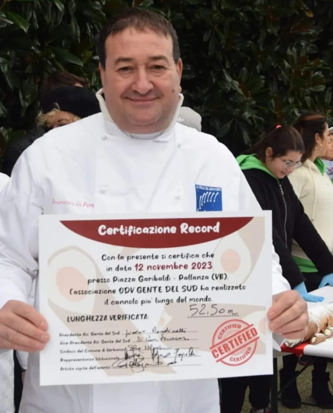 A VERBANIA IL CANNOLO DA RECORD LUNGO 52,5 METRI REALIZZATO DAL PATERNESE DI PERNA