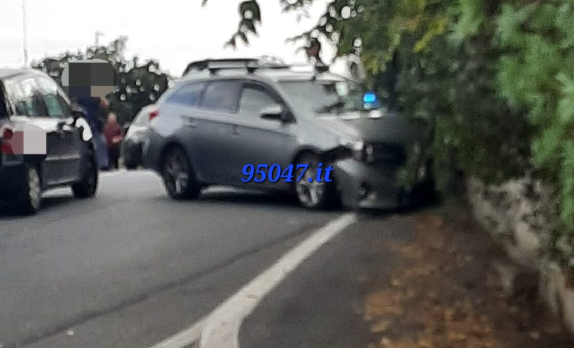 CATANIA. COLTO DA MALORE PERDE IL CONTROLLO DELL’AUTO E SI SCHIANTA CONTRO UN MURO