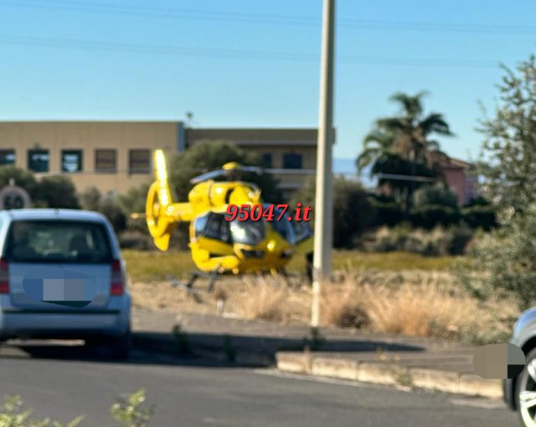 GRAVISSIMO INCIDENTE PATERNÒ: GIOVANE CENTAURO FERITO GRAVEMENTE IN UNO SCONTRO TRA AUTO E SCOOTER, SUL POSTO ELISOCCORSO