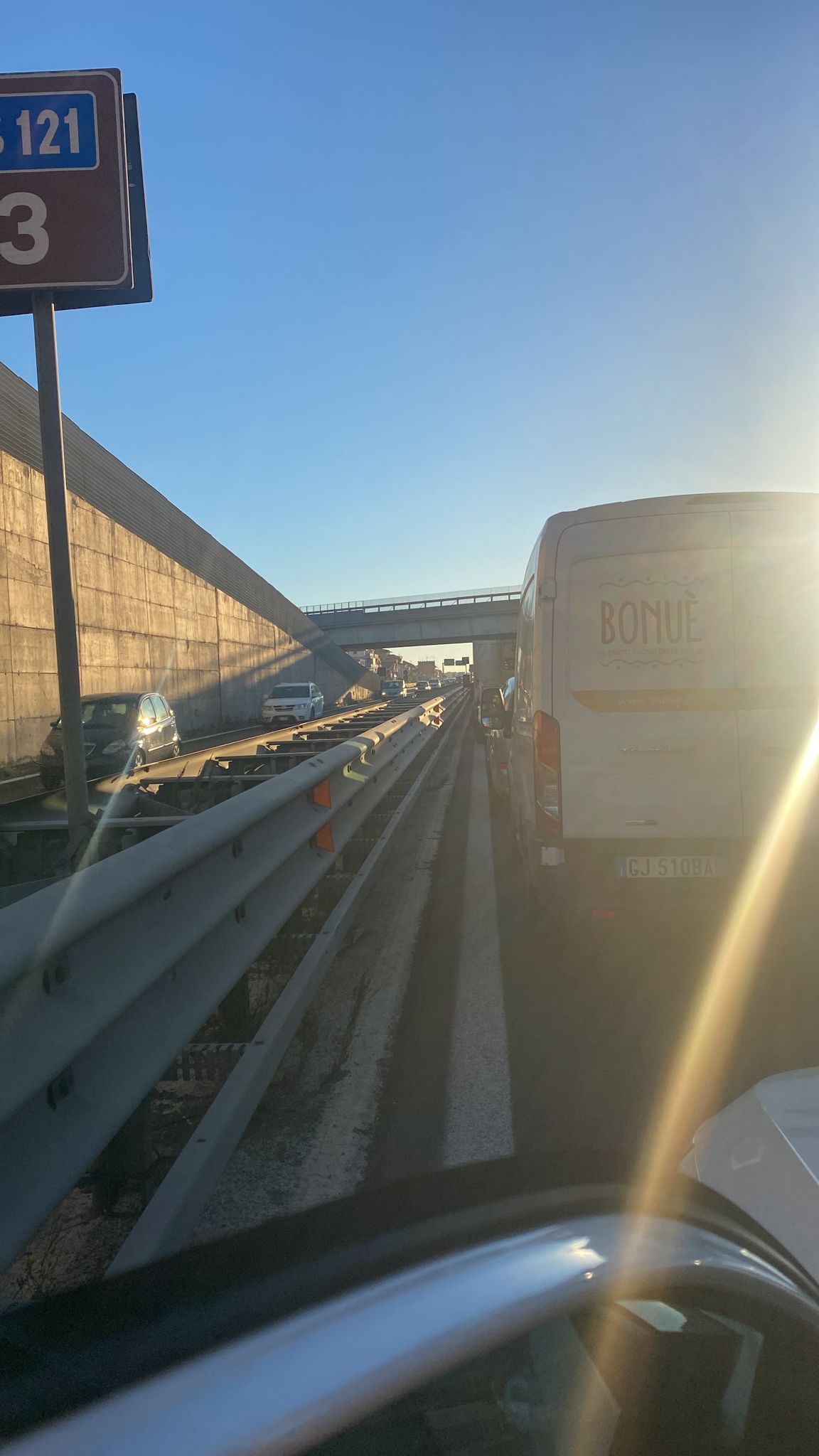 INCIDENTE SULLA SS121 E TRAFFICO BLOCCATO IN DIREZIONE CATANIA