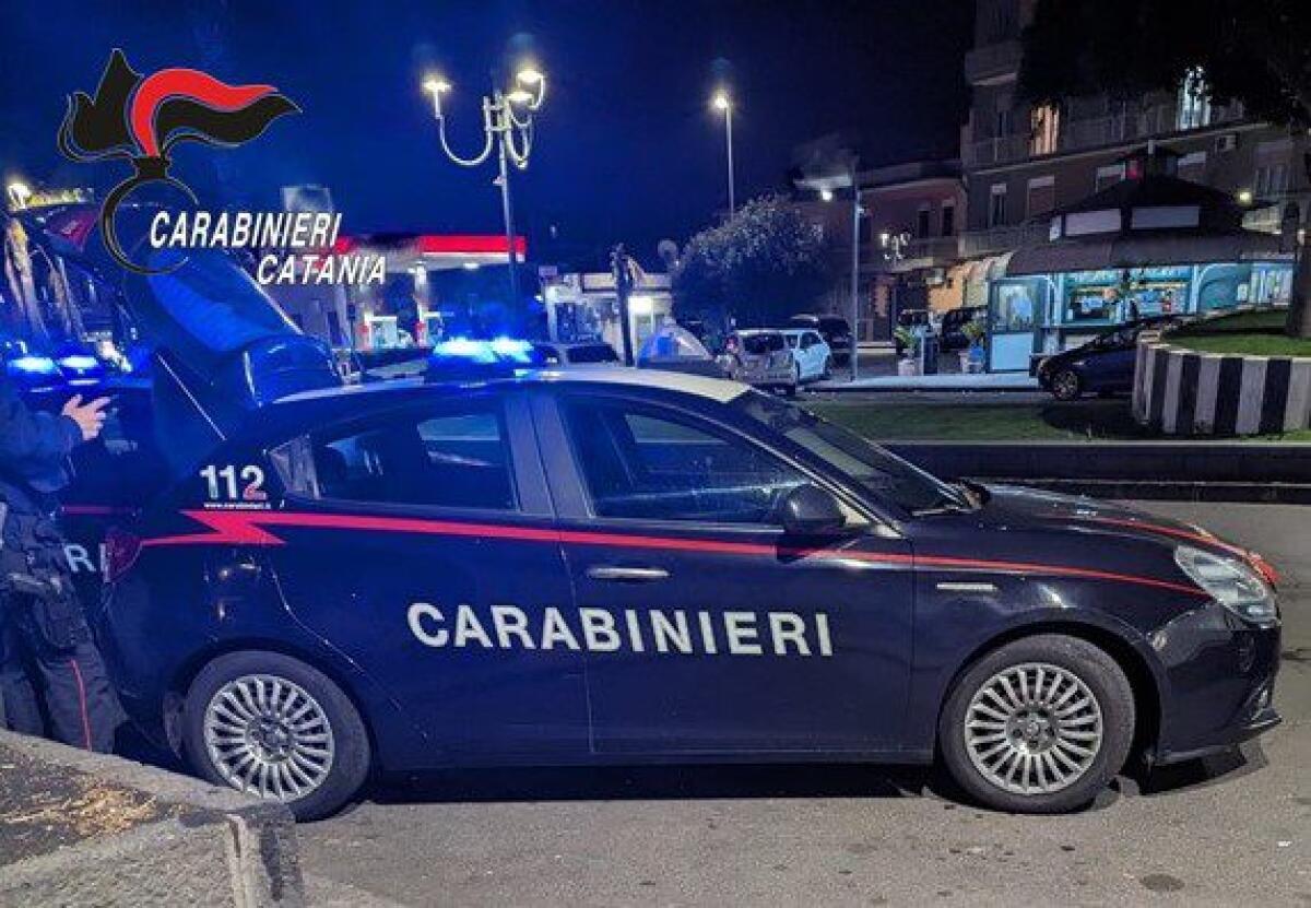 SEGNALATO ALLA PREFETTURA UN GIOVANE DI PATERNÒ: TROVATO IN POSSESSO DI MARIJUANA NEL CENTRO DI BIANCAVILLA - 