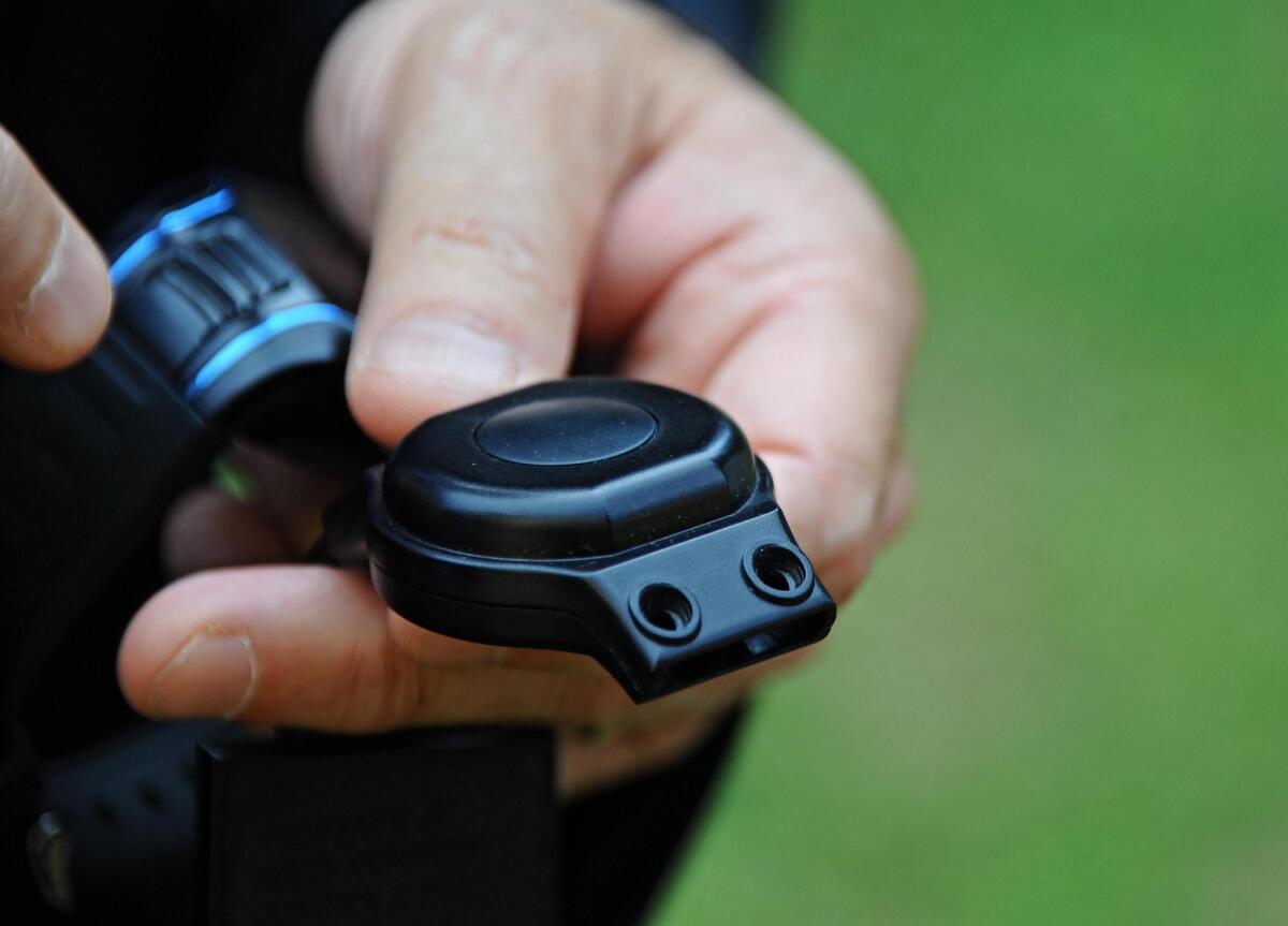 MARSALA, PERSEGUITA LA FIDANZATA 16ENNE: DENUNCIATO DALLA MADRE DELLA RAGAZZA. IMPOSTO A ENTRAMBI IL BRACCIALETTO ELETTRONICO - 