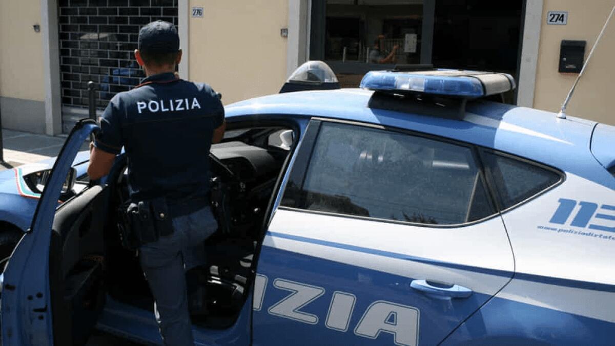 SPARANO UN COLPO DI FUCILE PER TENTARE DI RUBARE UN'AUTO A CATANIA - 