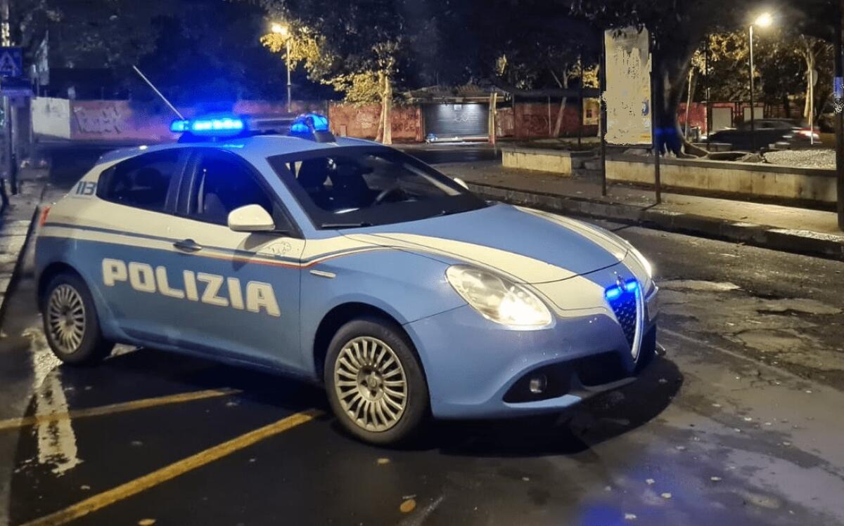 CATANIA. ARMATO DI CHIODI MOLESTA E MINACCIA I PASSANTI, 35ENNE DENUNCIATO - 