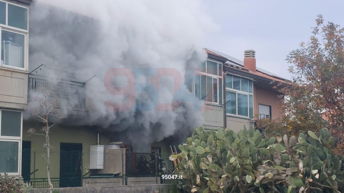 PAURA A SAN PIETRO CLARENZA PER UN INCENDIO IN UN APPARTAMENTO - 