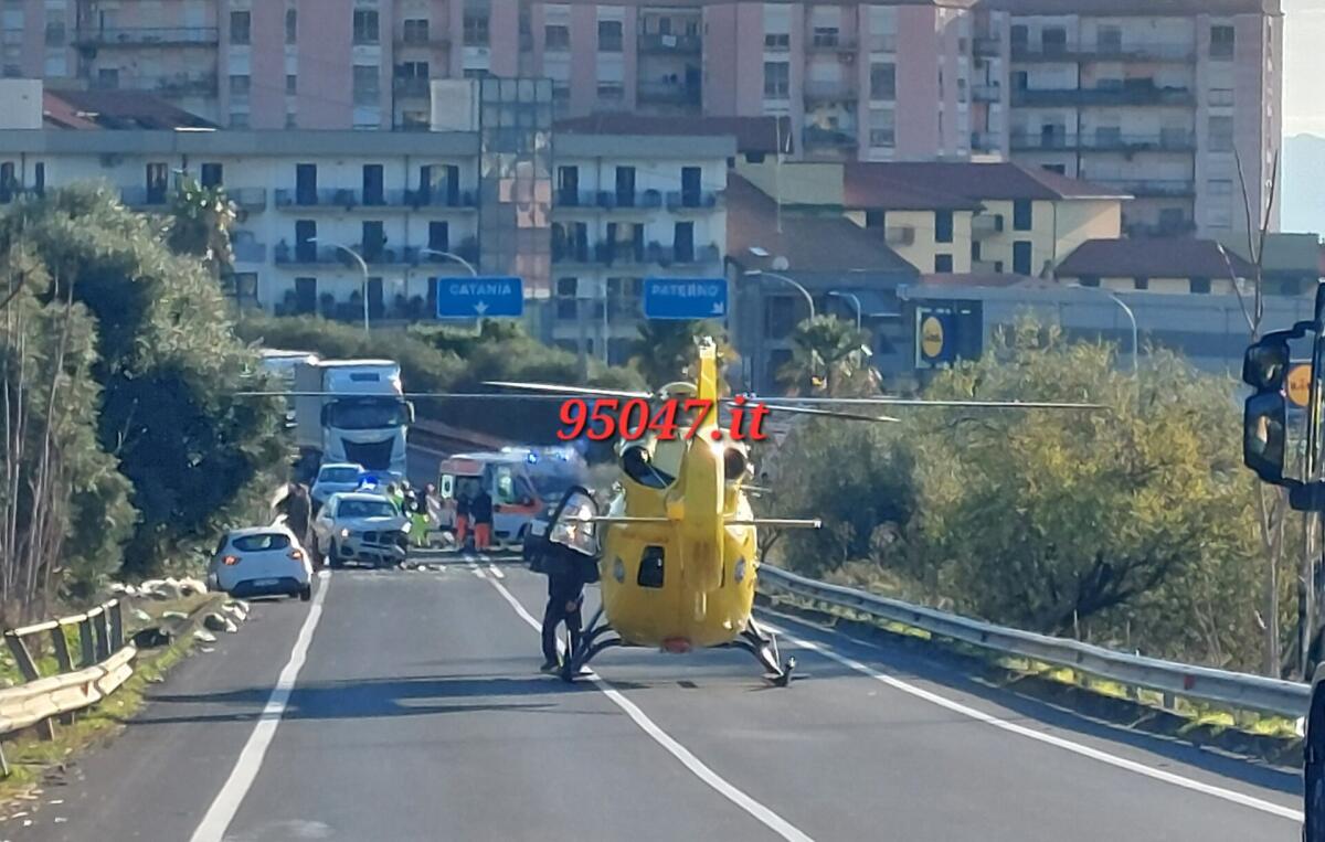 GRAVE INCIDENTE NEI PRESSI SVINCOLO PATERNÒ,  MORTA UNA DONNA - 