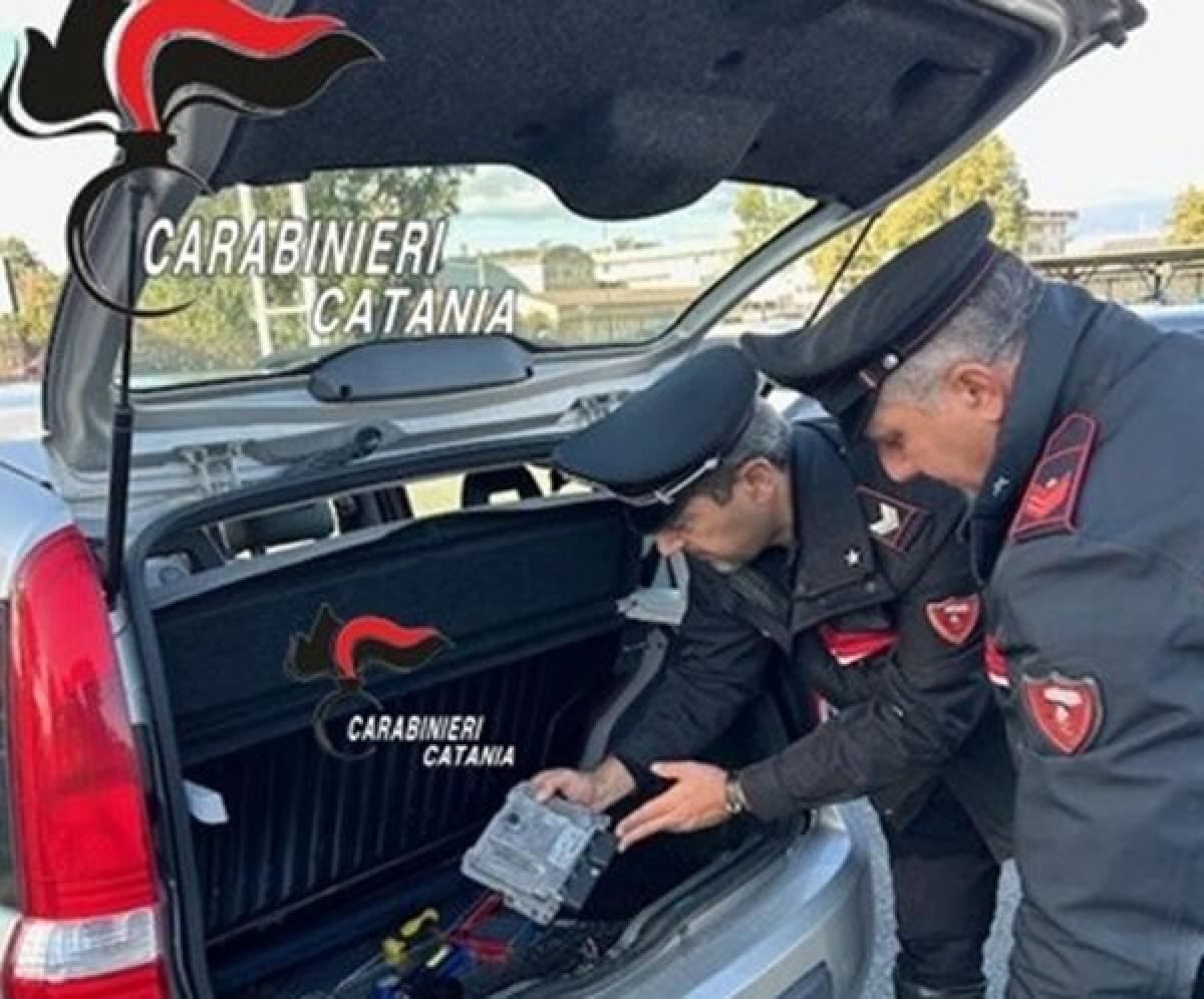 CATANIA. DI NOTTE IN GIRO CON IL KIT “FURTO AUTO”, DENUNCIATI 3 PREGIUDICATI - 