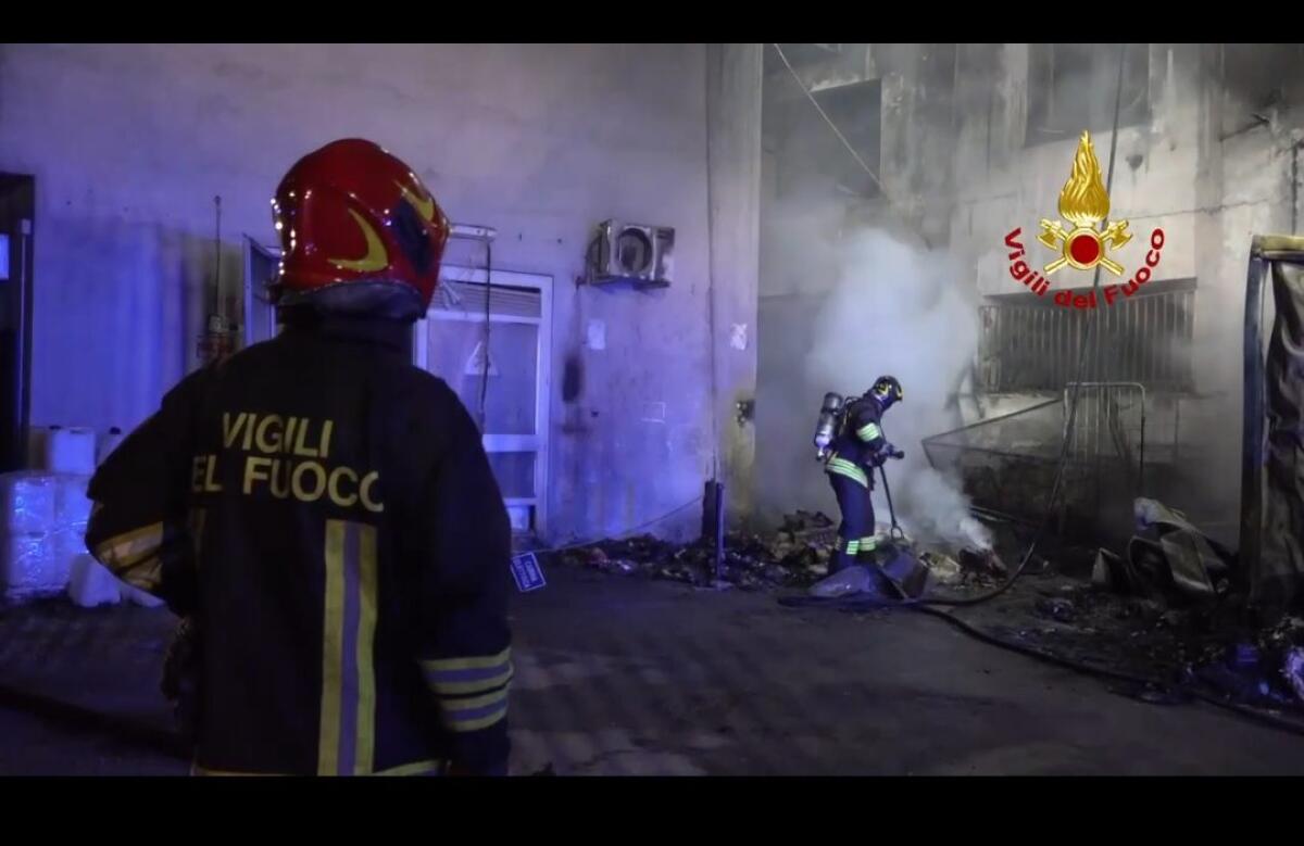 INCENDIO OSPEDALE TIVOLI NELLA NOTTE: 4 MORTI, 2 PAZIENTI GRAVEMENTE INTOSSICATI E 250 EVACUATI - 