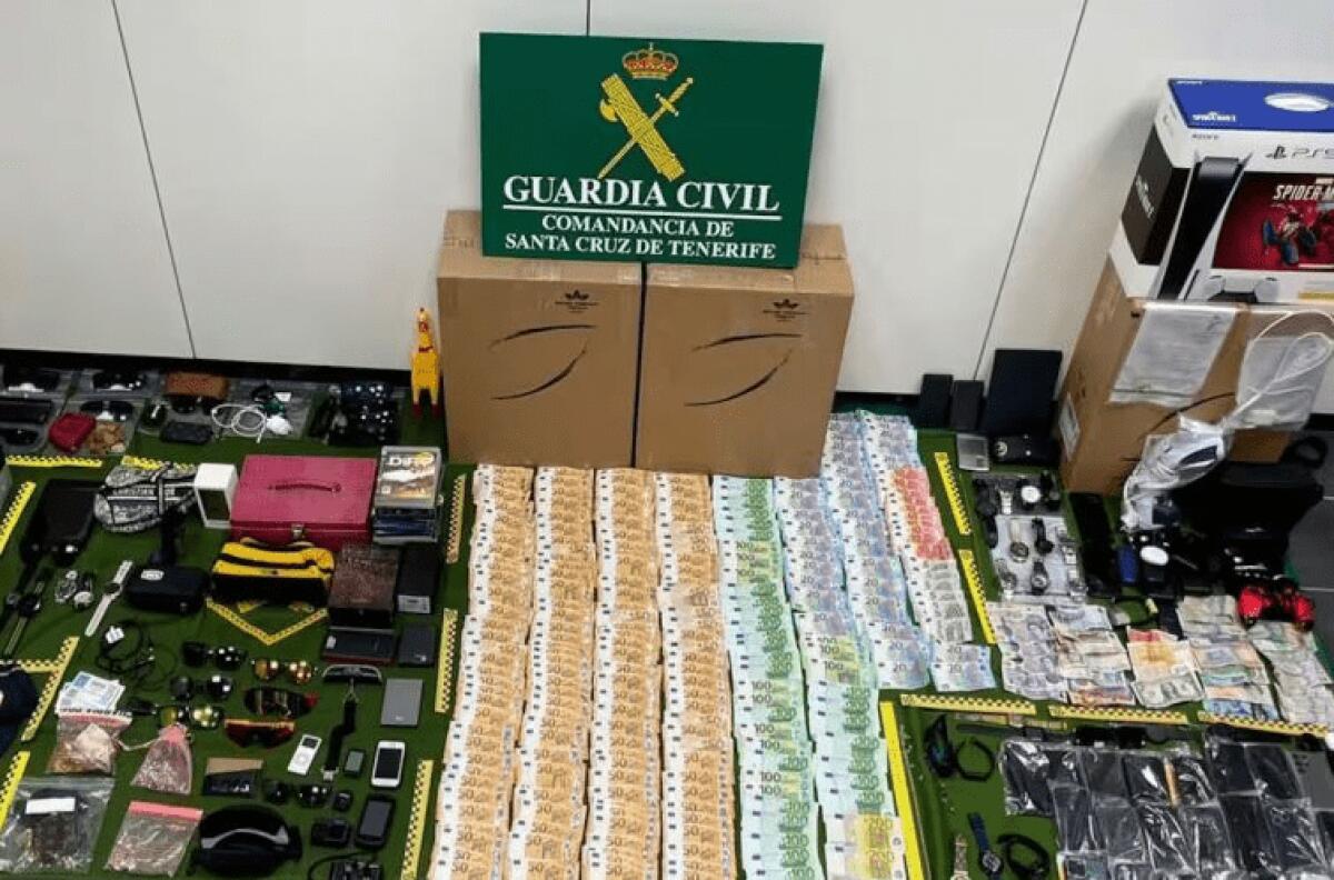 RUBAVANO NELLE VALIGIE DEI TURISTI: ARRESTATI 14 DIPENDENTI DELL’AEROPORTO DI TENERIFE. REFURTIVA DA 2 MILIONI DI EURO - 