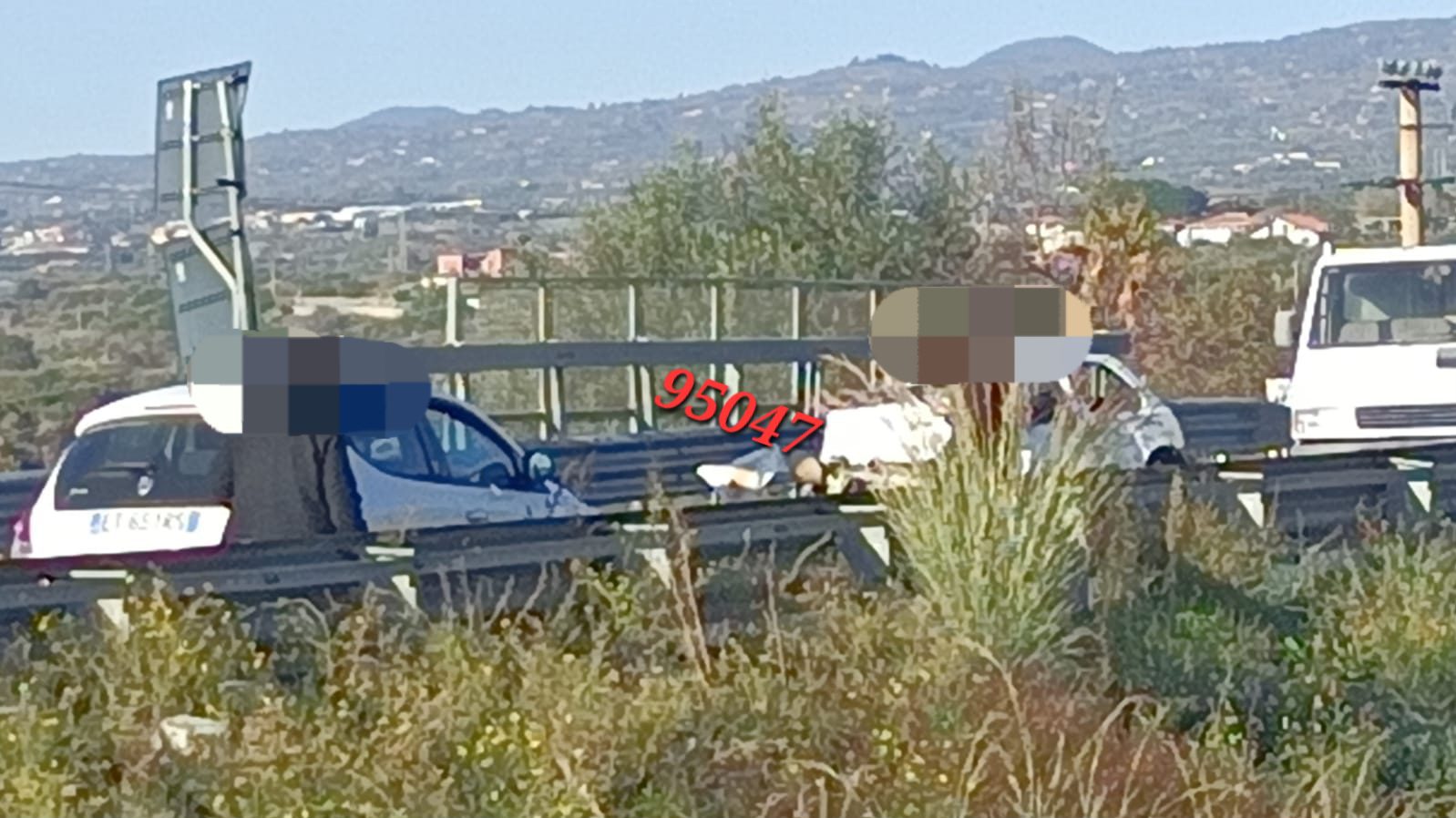 GRAVE INCIDENTE NEI PRESSI SVINCOLO PATERNÒ,  MORTA UNA DONNA