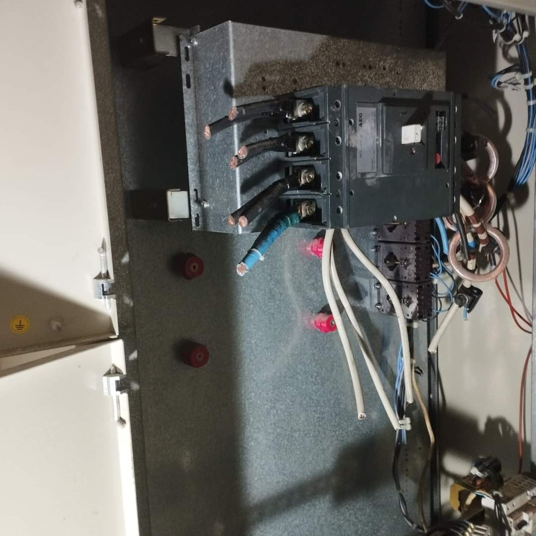 PATERNÒ. CAVI TRANCIATI PER RUBARE IL RAME: ALCUNE ZONE  RESTANO AL BUIO