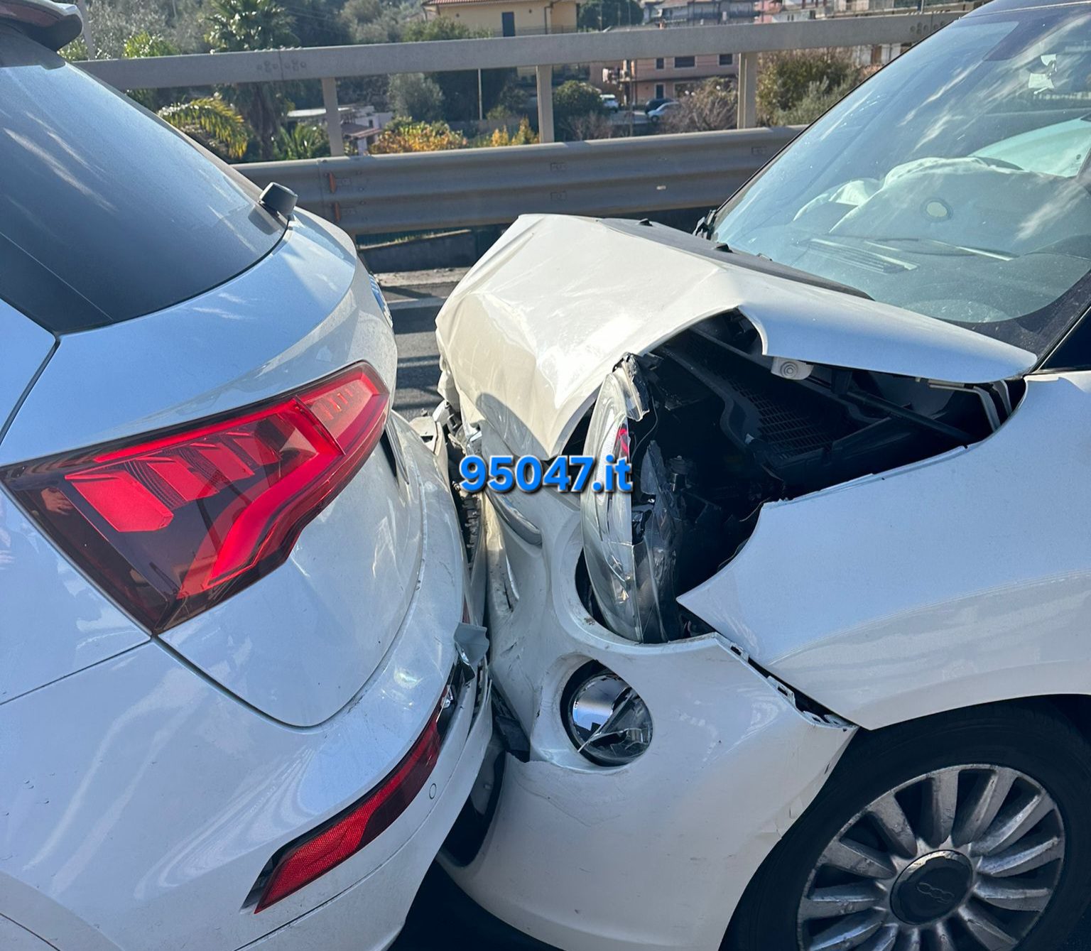 GIORNATA DI INCIDENTI NEL COMPRENSORIO: TRE TAMPONAMENTI SULLA SUPERSTRADA 121 E VIOLENTO SCONTRO A PATERNÒ, BILANCIO DI 8 FERITI