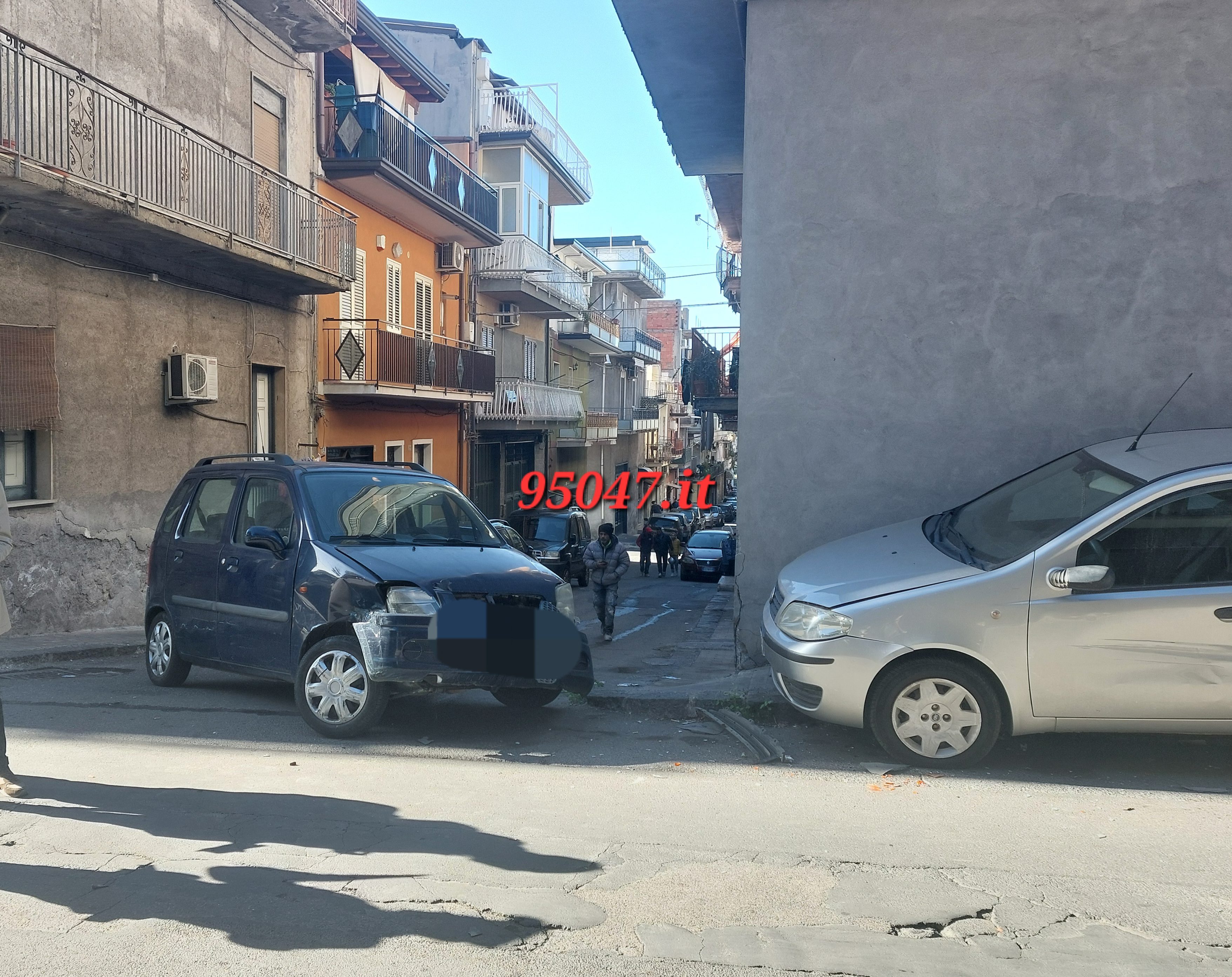 PATERNO'. DUE INCIDENTI NELLA GIORNATA DI OGGI, TRE FERITI