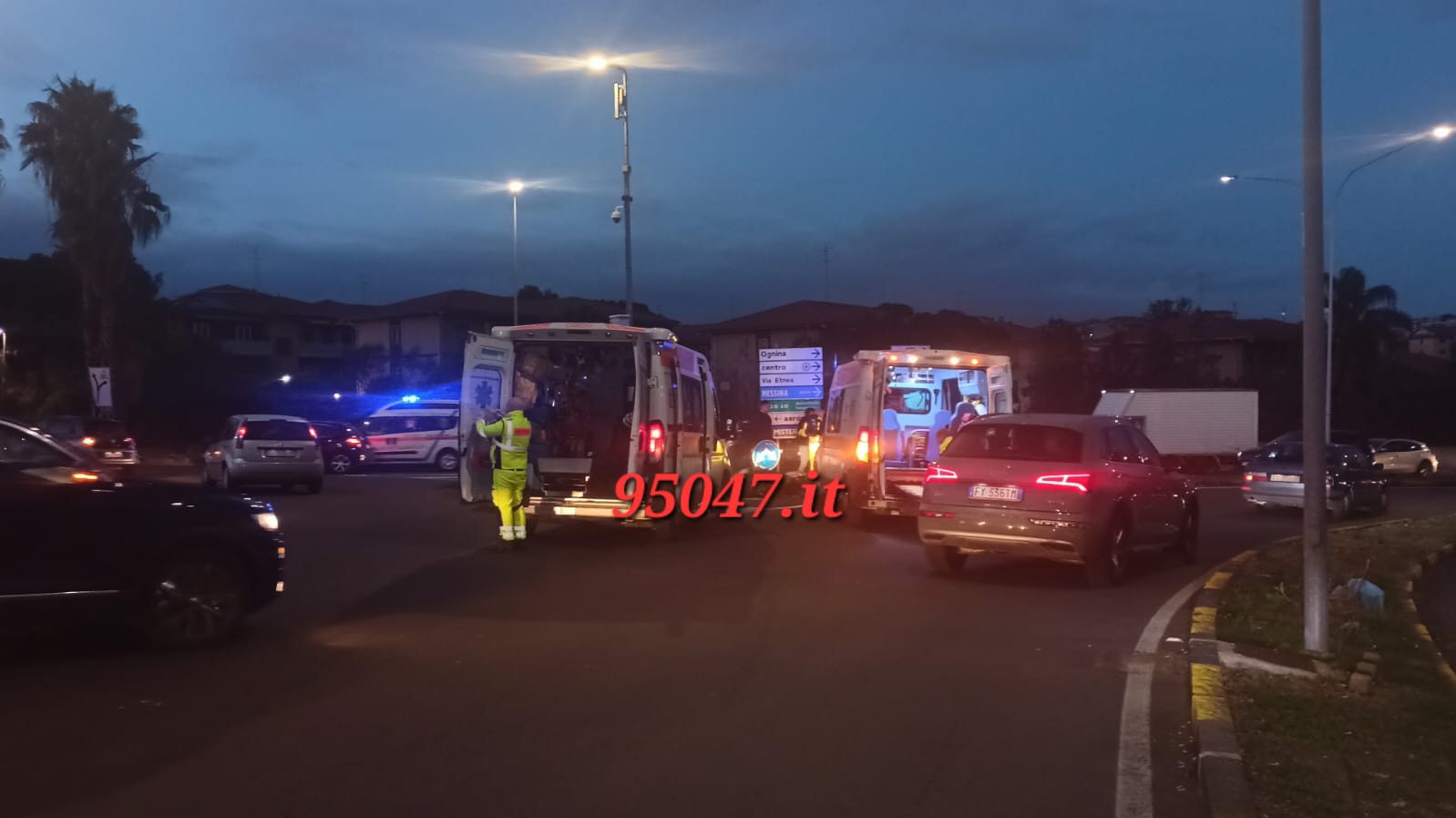 INCIDENTE A CATANIA: SCONTRO TRA DUE MEZZI A DUE RUOTE PRESSO LA ROTONDA DI "NESIMA"