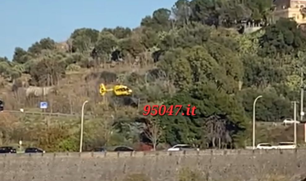 GRAVE INCIDENTE NEI PRESSI DELLO SVINCOLO DI PATERNO', INTERVENTO DELL'ELISOCORSO