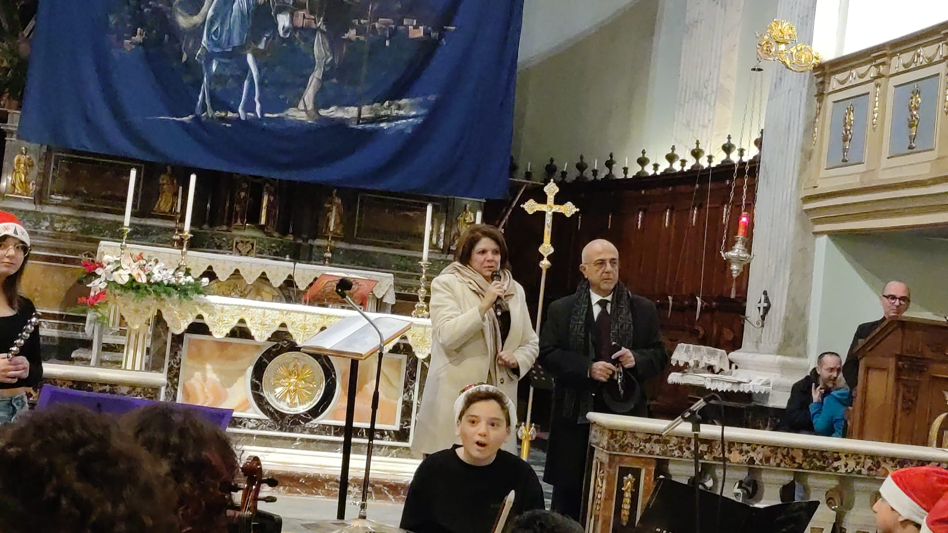 MAGICO CONCERTO DI NATALE ALL'INSEGNA DELL'ARMONIA DELL'IC DON MILANI DI PATERNÒ