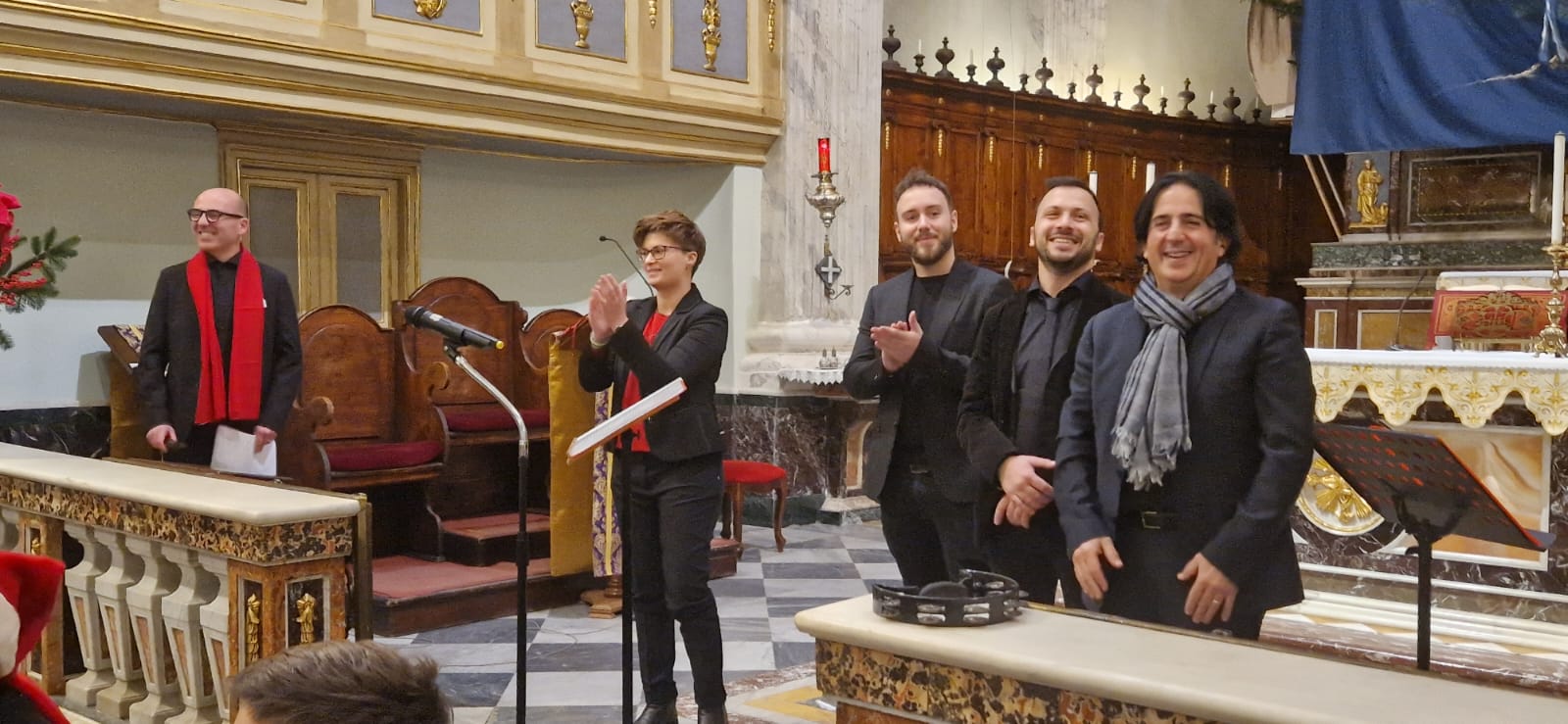 MAGICO CONCERTO DI NATALE ALL'INSEGNA DELL'ARMONIA DELL'IC DON MILANI DI PATERNÒ