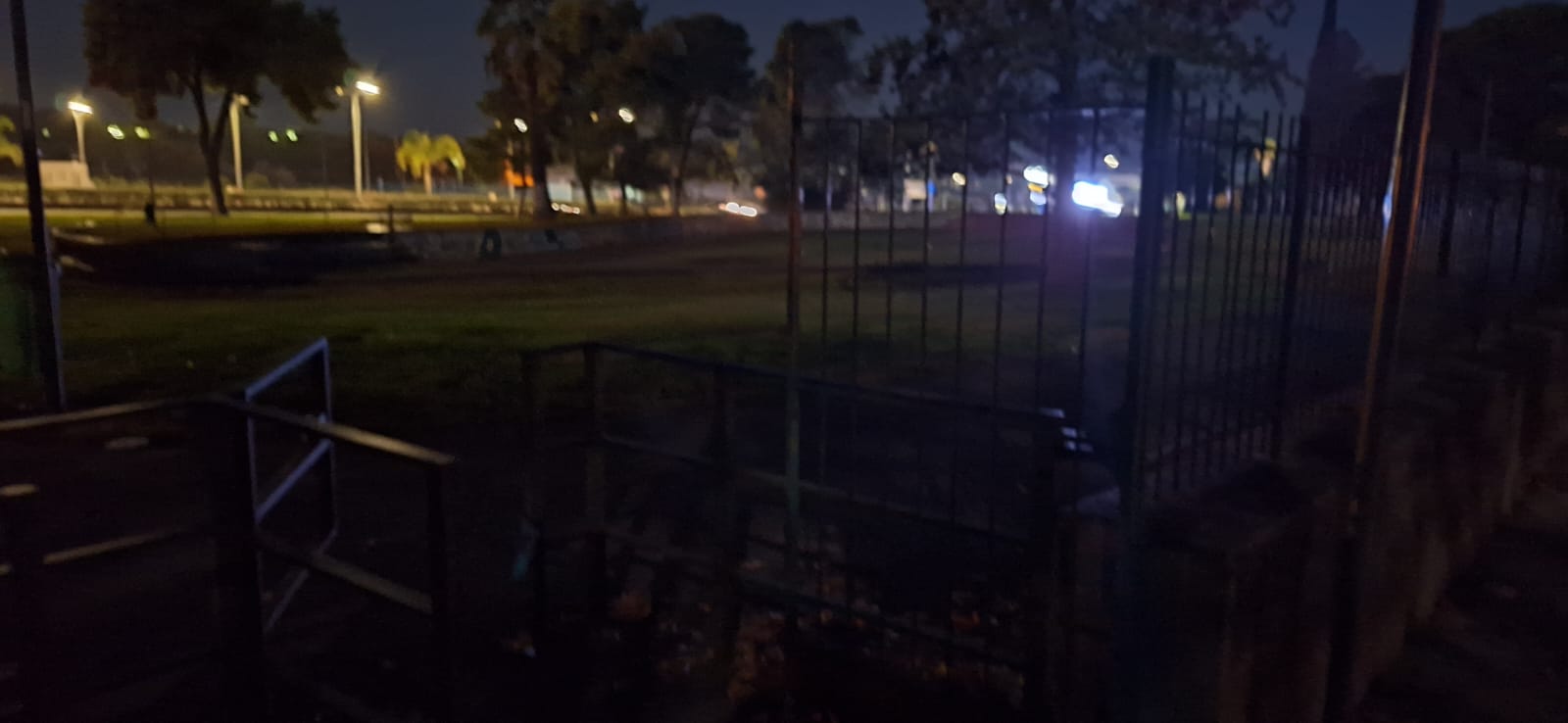 PATERNÒ: SEGNALAZIONE DI UN NOSTRO LETTORE PER L'ASSENZA DI ILLUMINAZIONE NEL PARCO DEL SOLE E STRADA ADIACENTE