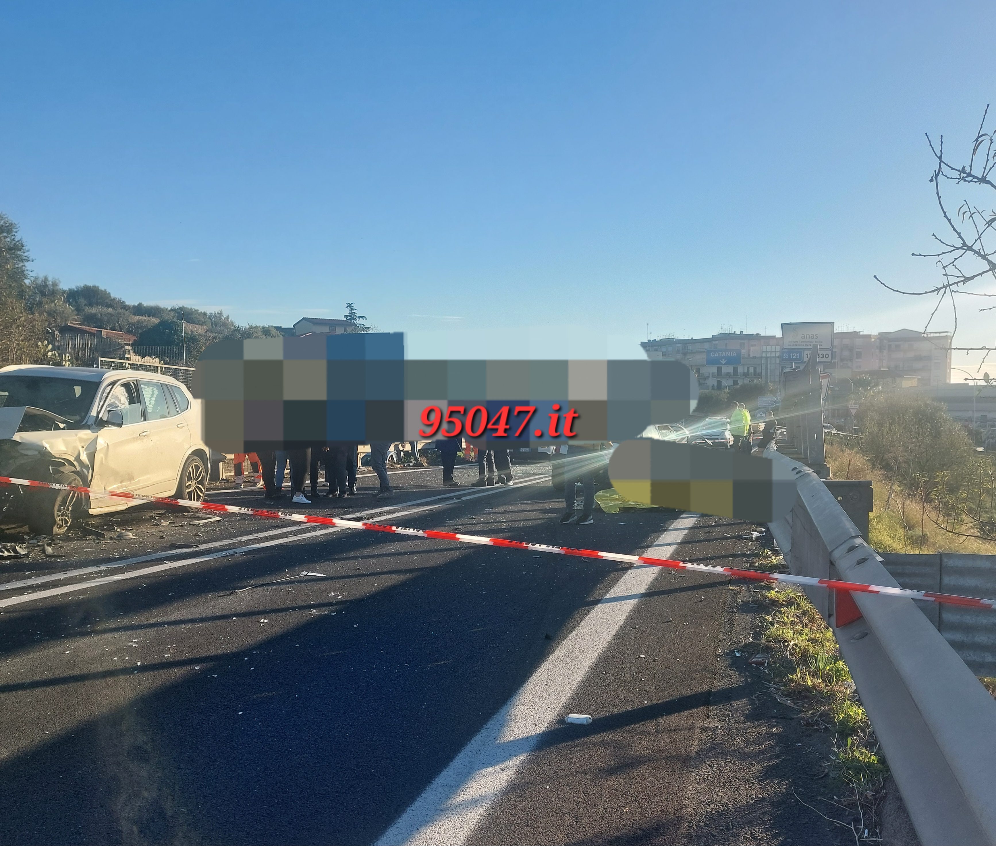 GRAVE INCIDENTE NEI PRESSI SVINCOLO PATERNÒ,  MORTA UNA DONNA