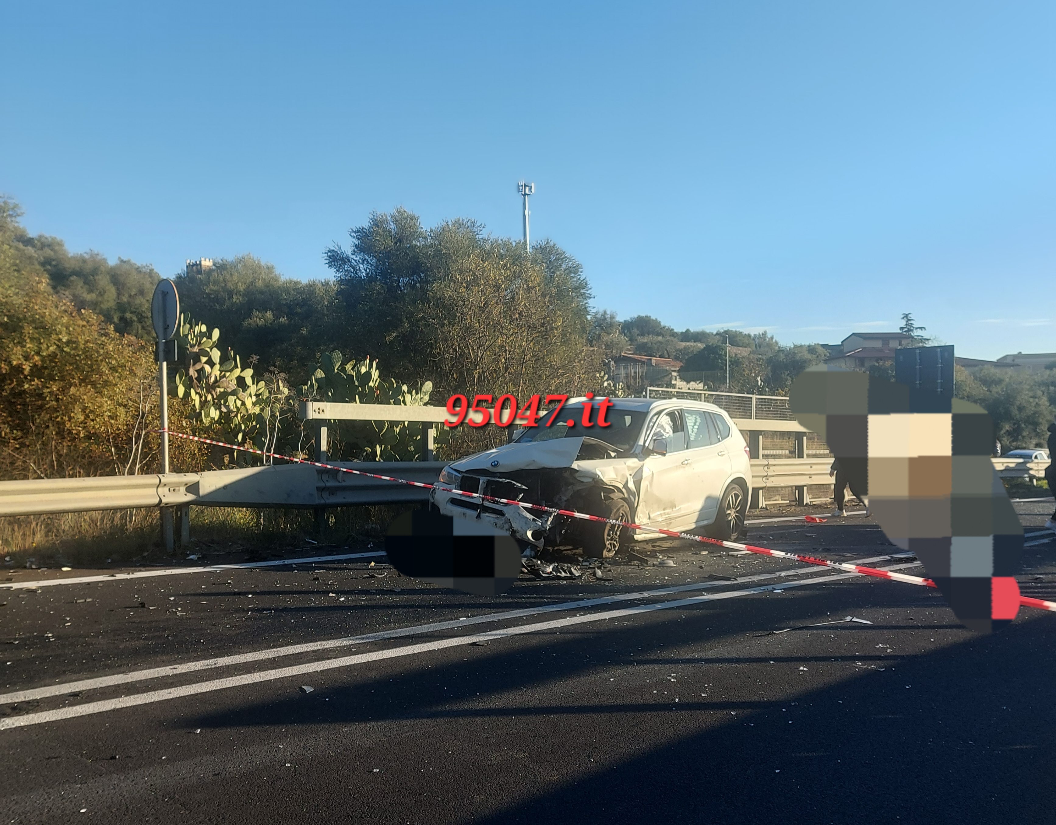 GRAVE INCIDENTE NEI PRESSI SVINCOLO PATERNÒ,  MORTA UNA DONNA