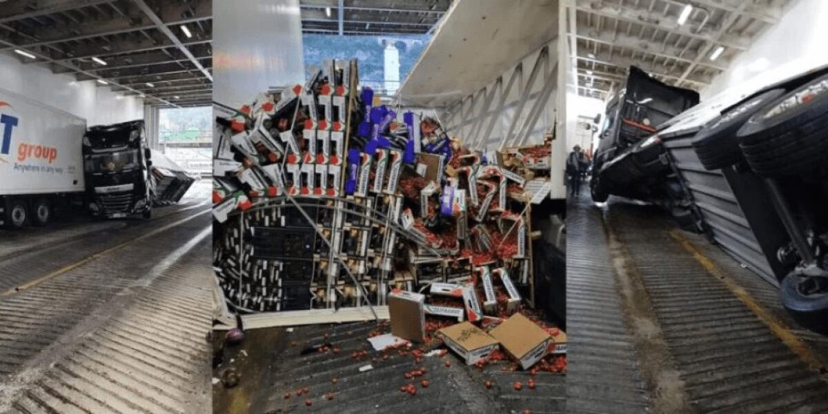 IL MARE FORZA 8 RIBALTA CAMION SUL TRAGHETTO MESSINA-SALERNO, PROTESTA DEGLI AUTOTRASPORTATORI - 
