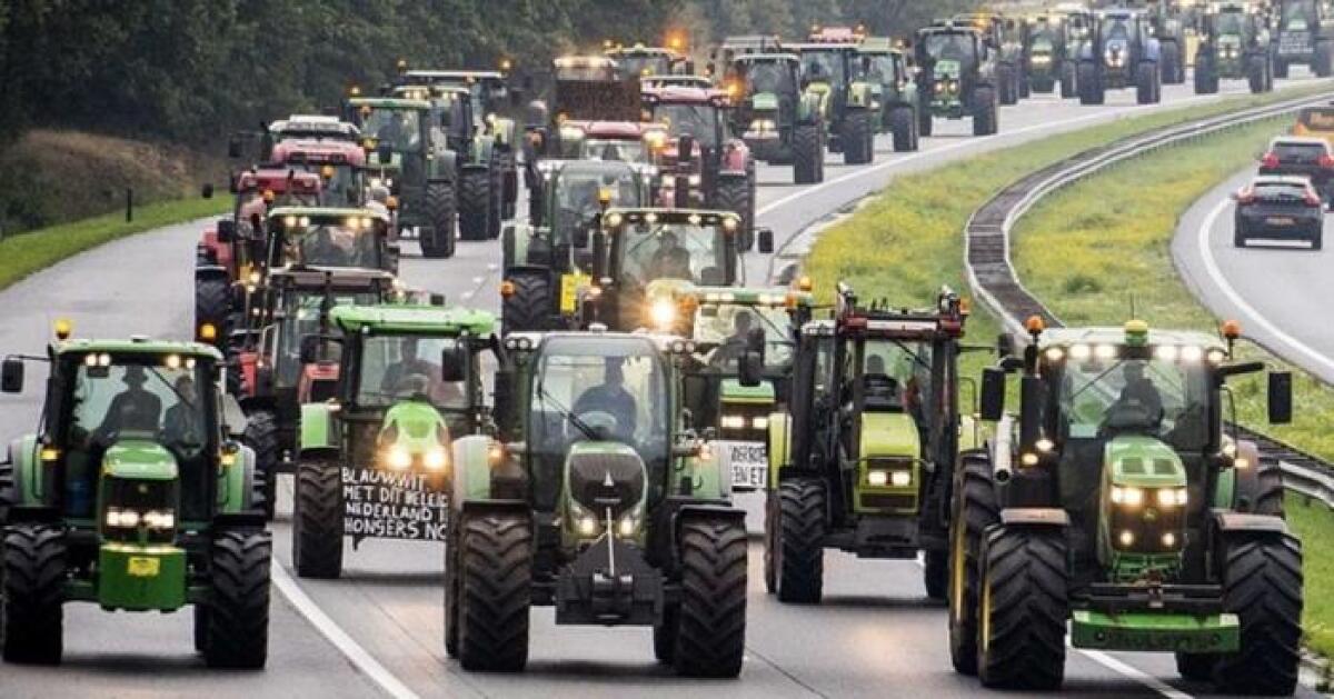 PROTESTA DEGLI AGRICOLTORI: LA MARCIA DEI TRATTORI INVADE STRADE E AUTOSTRADE - 