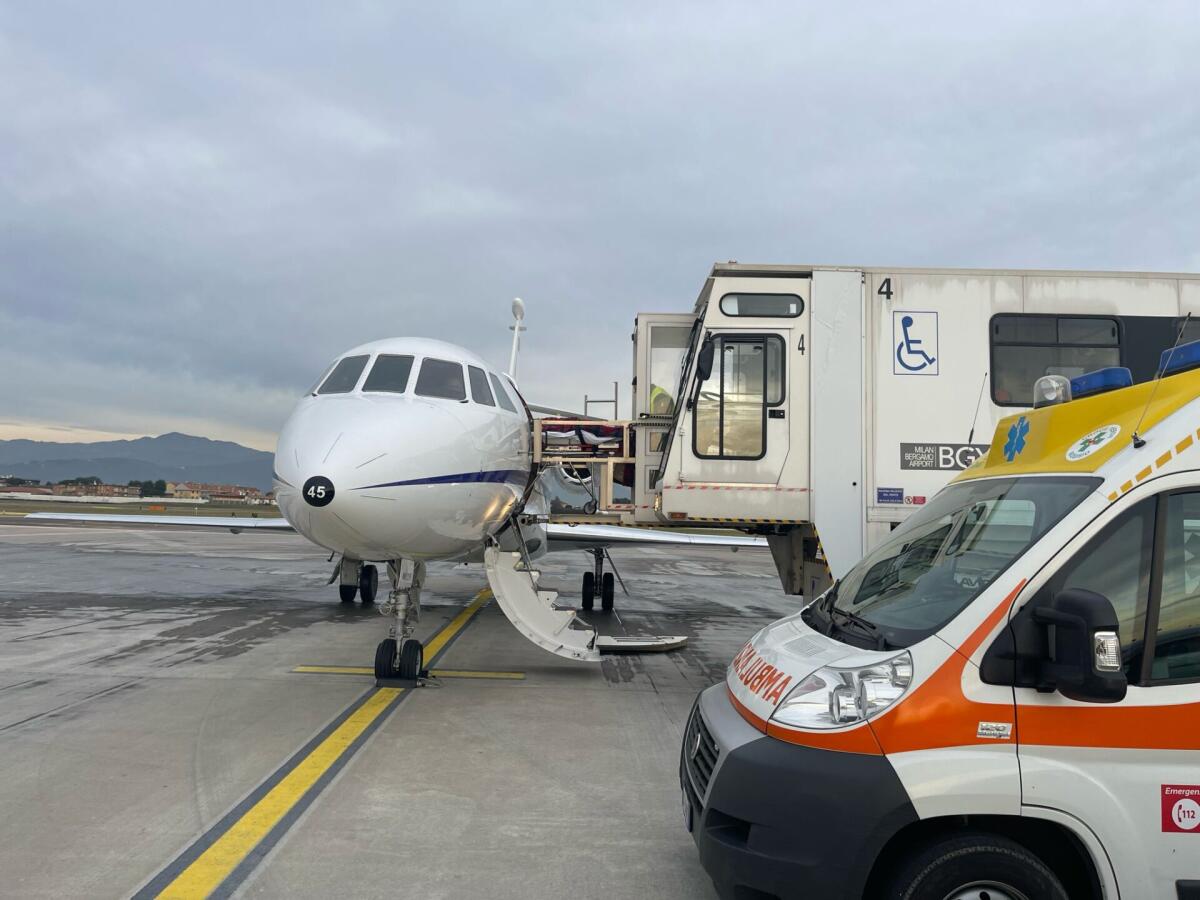 TRASPORTO SANITARIO D’URGENZA: BIMBO DI NOVE ANNI TRASFERITO CON DA CATANIA A BERGAMO CON UN FALCON 900 DELL’AERONAUTICA MILITARE - 