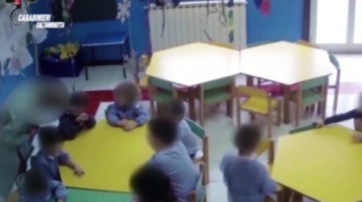 VITTORIA, DUE ANNI DI RECLUSIONE CIASCUNO ALLE DUE MAESTRE ACCUSATE DI MALTRATTAMENTI AGGRAVATI AI DANNI DEI PROPRI ALUNNI - 