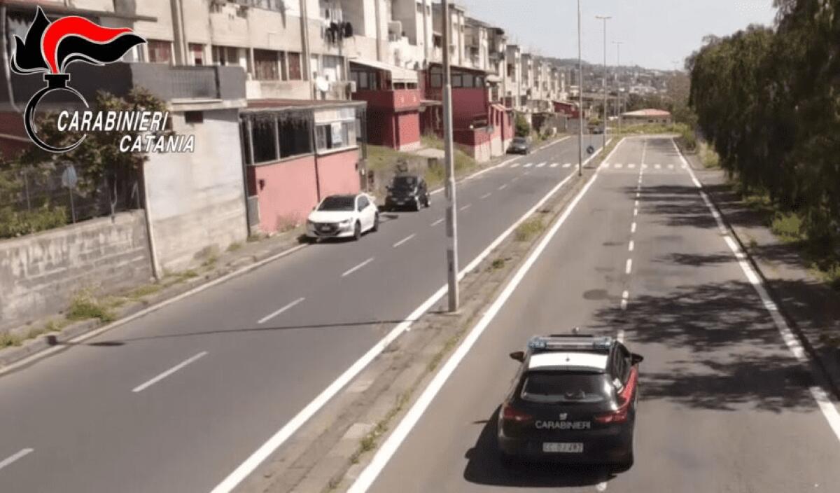 CATANIA. DUE PUSHER MINORENNI SORPRESI CON 59 INVOLUCRI DI COCAINA ARRESTATI - 