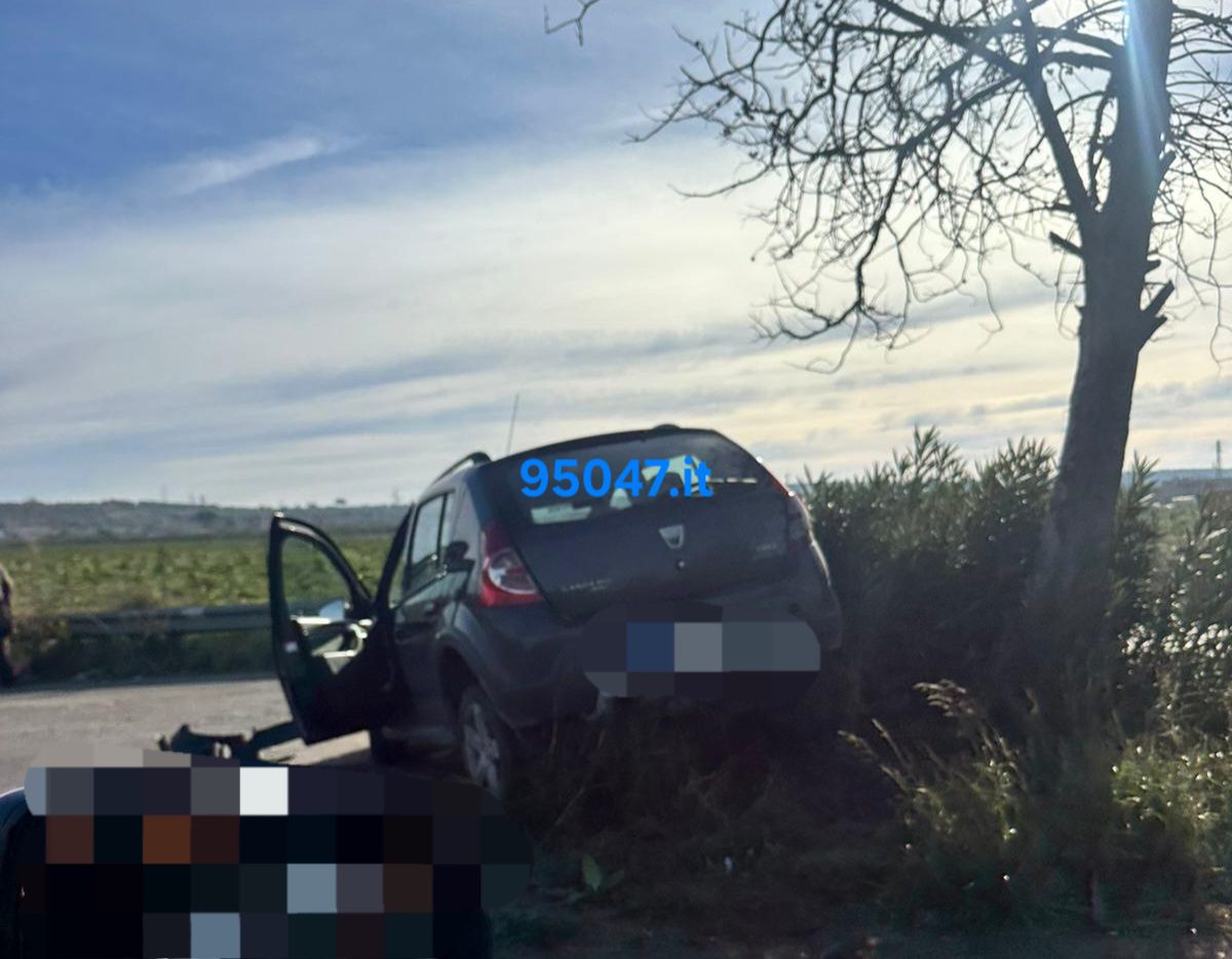 PATERNÒ. Ennesimo Incidente Stradale: Violento Scontro al "Bivio delle 4 Strade"