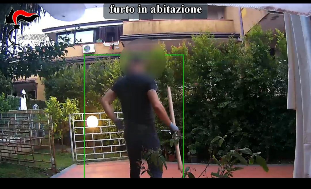 CATANIA. SGOMINATA BANDA DEI FURTI IN CASA: 12 COLPI PER UN BOTTINO DI 120 MILA EURO, 9 ARRESTI TRA QUESTI ANCHE DUE GIOIELLIERI