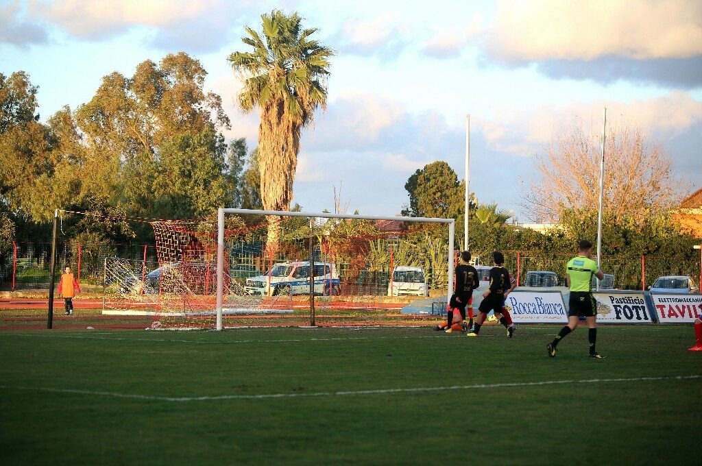 PATERNO’ CALCIO: PER LA PRIMA VOLTA PORTA A CASA LA COPPA ITALIA DI ECCELLENZA – LE FOTO