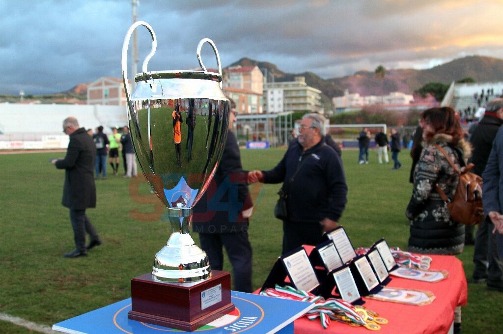 PATERNO’ CALCIO: PER LA PRIMA VOLTA PORTA A CASA LA COPPA ITALIA DI ECCELLENZA – LE FOTO