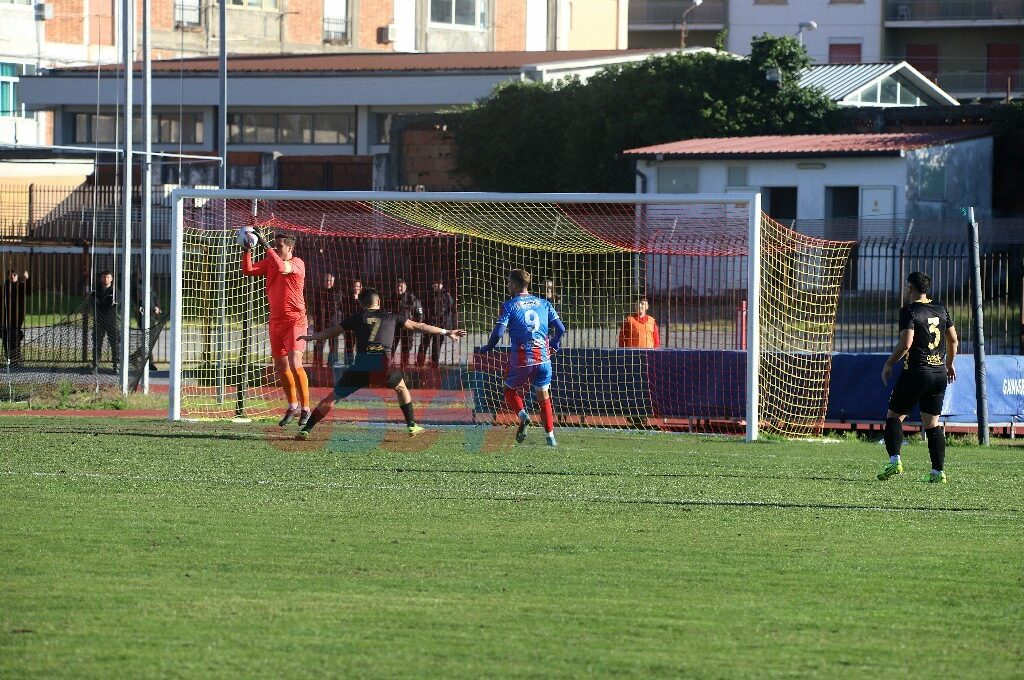 PATERNO’ CALCIO: PER LA PRIMA VOLTA PORTA A CASA LA COPPA ITALIA DI ECCELLENZA – LE FOTO