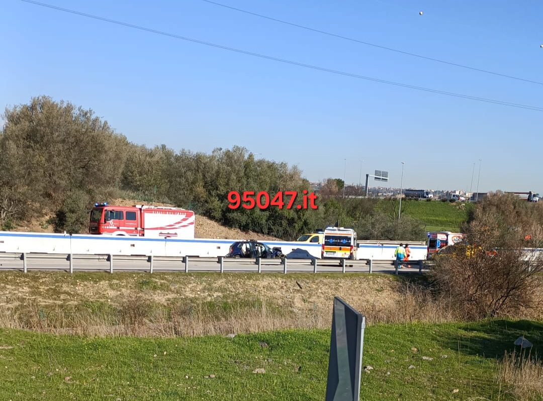 GRAVE INCIDENTE SULL'AUTOSTRADA CATANIA-PALERMO: SVINCOLO CHIUSO E SOCCORSI IN CORSO