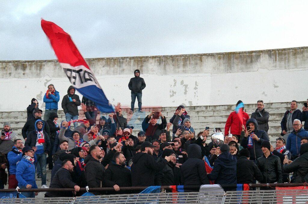 PATERNO’ CALCIO: PER LA PRIMA VOLTA PORTA A CASA LA COPPA ITALIA DI ECCELLENZA – LE FOTO
