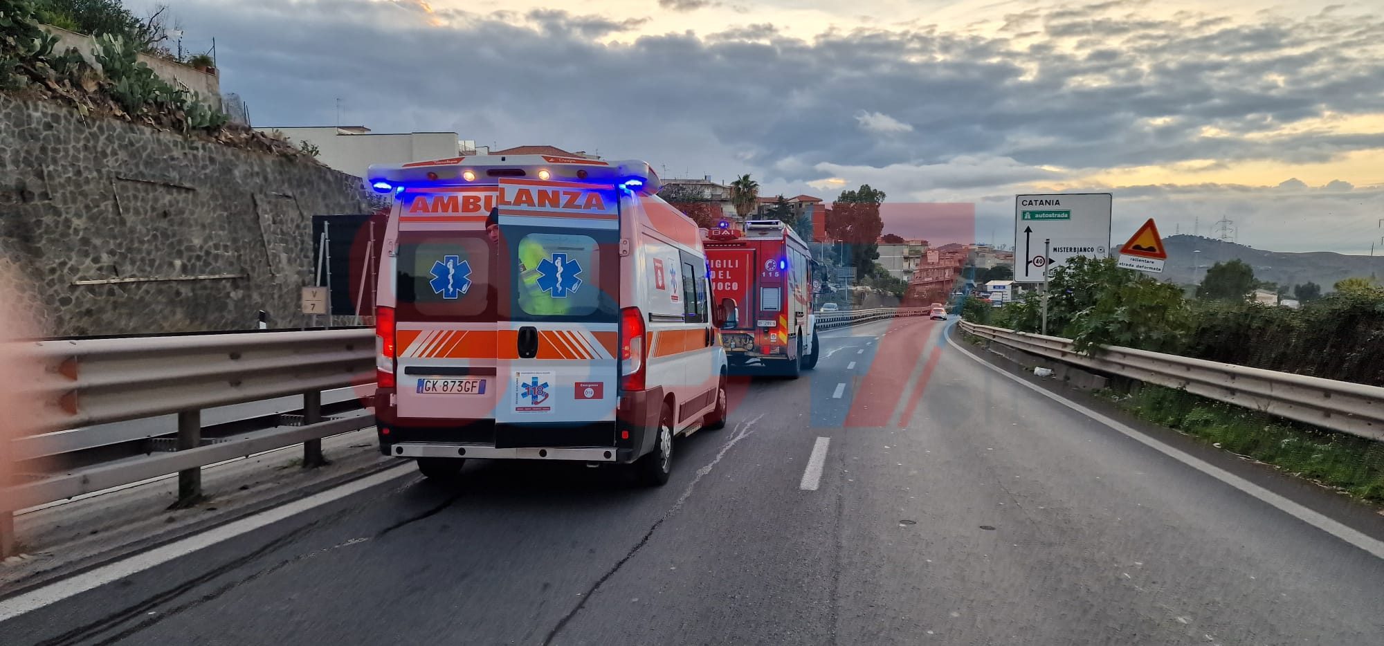 ENNESIMO INCIDENTE SULLA SS121 E LUNGHE CODE DIREZIONE CATANIA