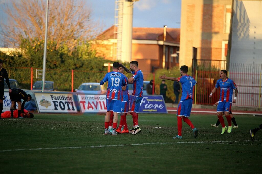PATERNO’ CALCIO: PER LA PRIMA VOLTA PORTA A CASA LA COPPA ITALIA DI ECCELLENZA – LE FOTO
