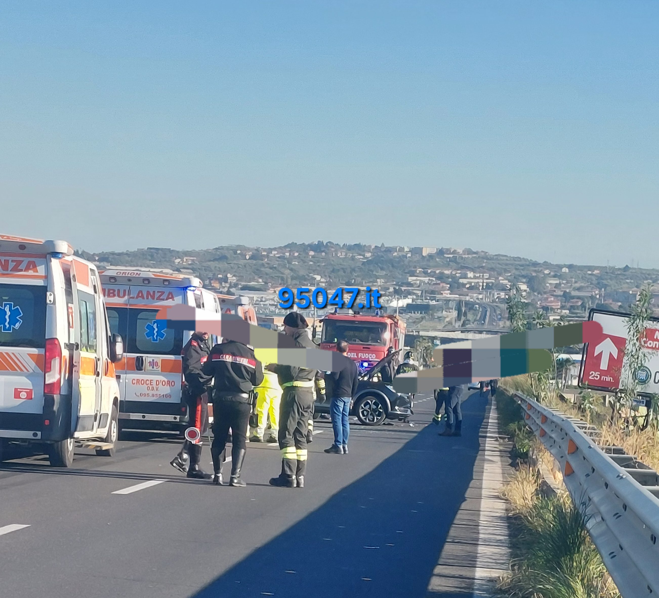 GRAVE INCIDENTE SULLA SS121, COINVOLTE TRE AUTO. FERITI