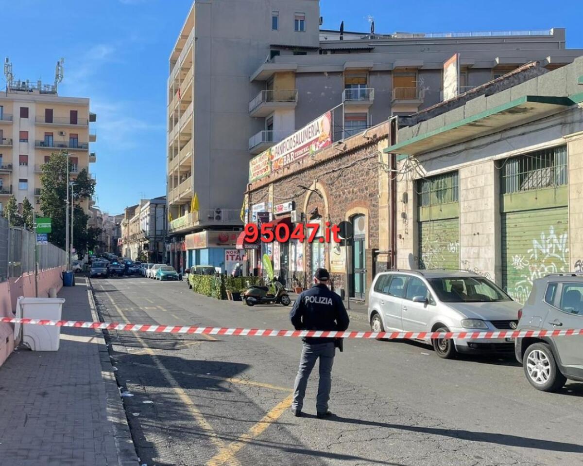 CATANIA. ALLARME BOMBA PER UNA VALIGIA SOSPETTA TROVATA VICINO ALLA BIGLIETTERIA IN VIA D'AMICO - 