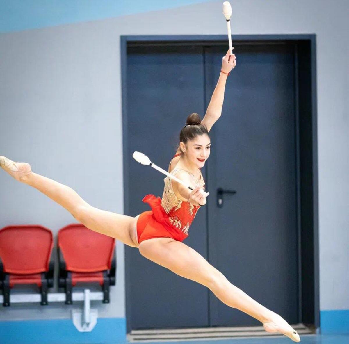 LA FENIX TRIONFA NELLA PRIMA TAPPA DEL CAMPIONATO DI SERIE C DI GINNASTICA RITMICA,  TRA LE PROTAGONISTE LA PATERNESE SCIUTO - 