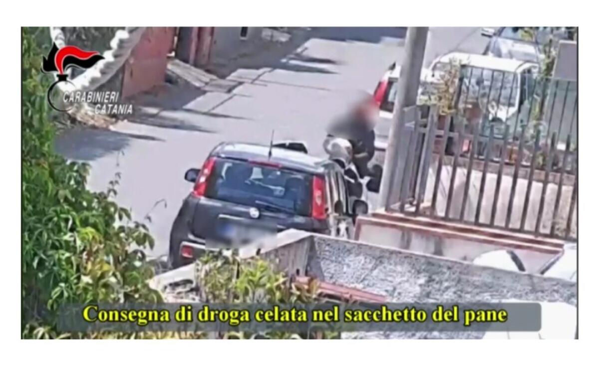 CATANIA. ORDINAVANO "MEZZO CHILO DI PANE" PER COMPRARE COCAINA: LA CONSEGNA IN PANIFICIO. 9 ARRESTI - 