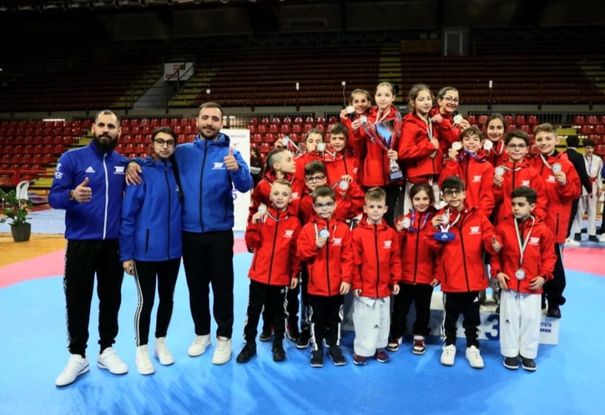 PATERNÒ. TAEKWONDO MARLETTA SI IMPONE AI CAMPIONATI DELL'UMBRIA CON 12 MEDAGLIE D'ORO - 