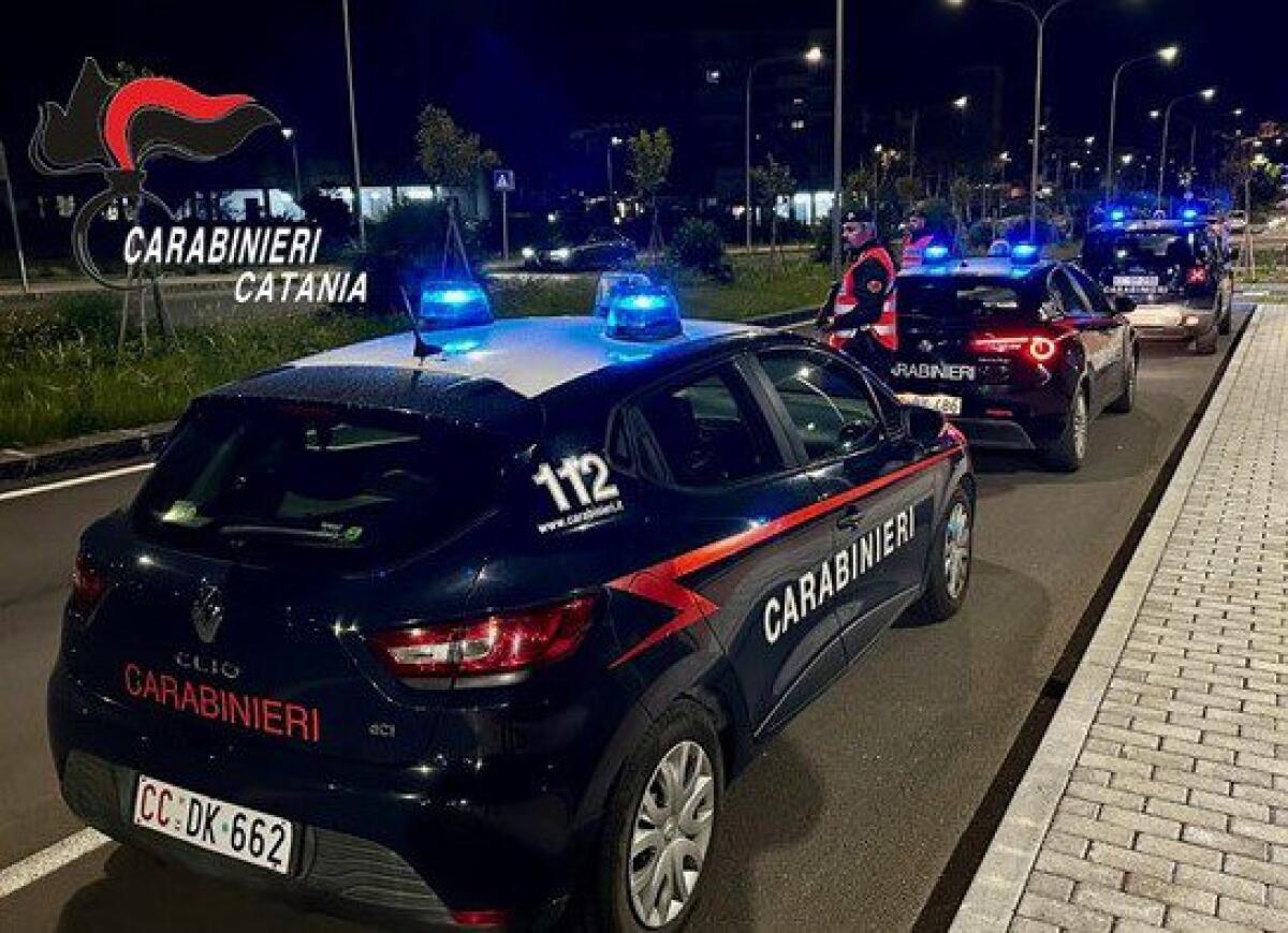 PATERNO'. TRE GIOVANISSIMI FERMATI A BORDO DI SCOOTER CON LA DROGA , SEGNALATI ALLA PREFETTURA - 