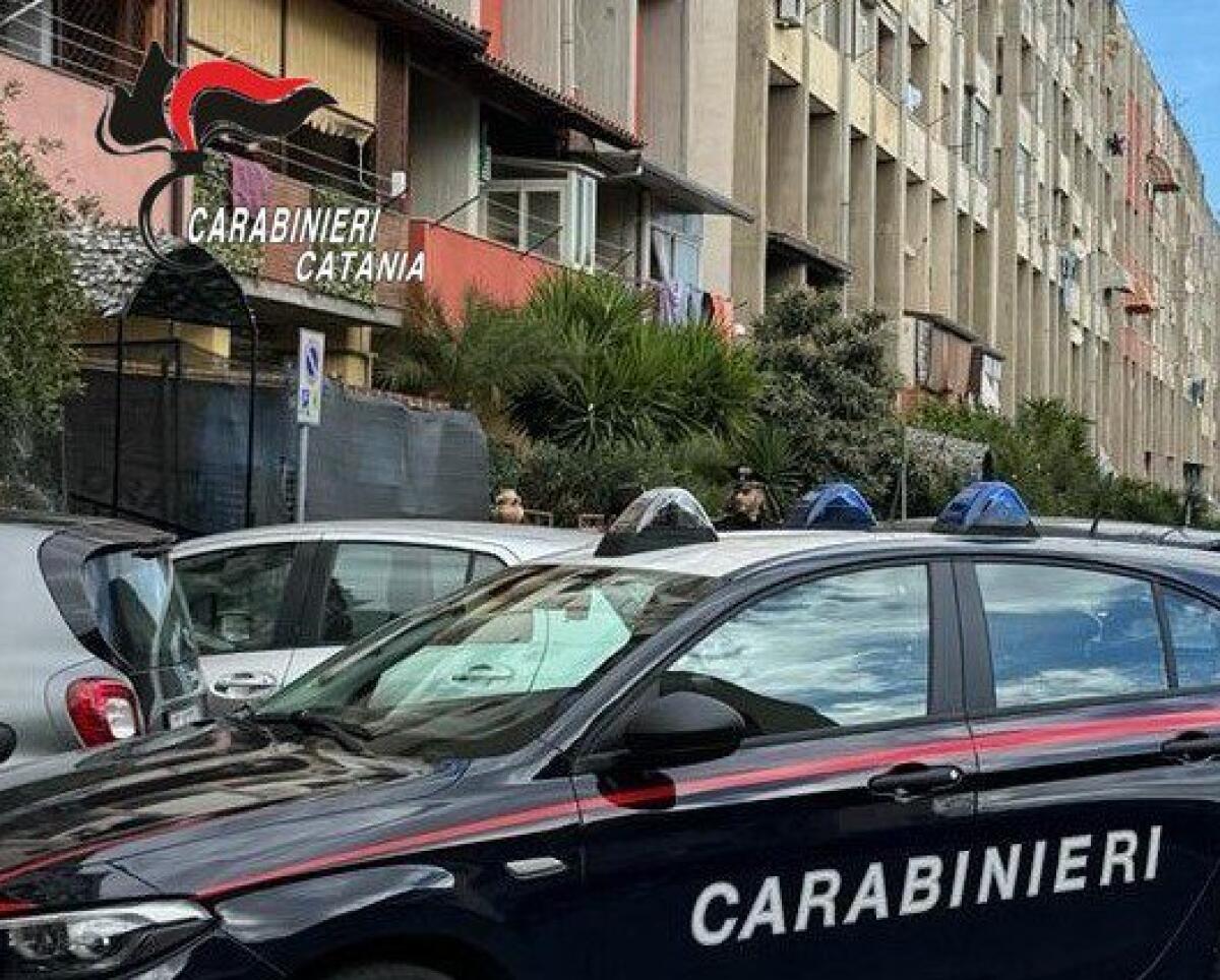 CATANIA. SI ALLONTANA DAI DOMICILIARI PER NON TRASCURARE LA SUA ATTIVITÀ DI PUSHER: ARRESTATO - 