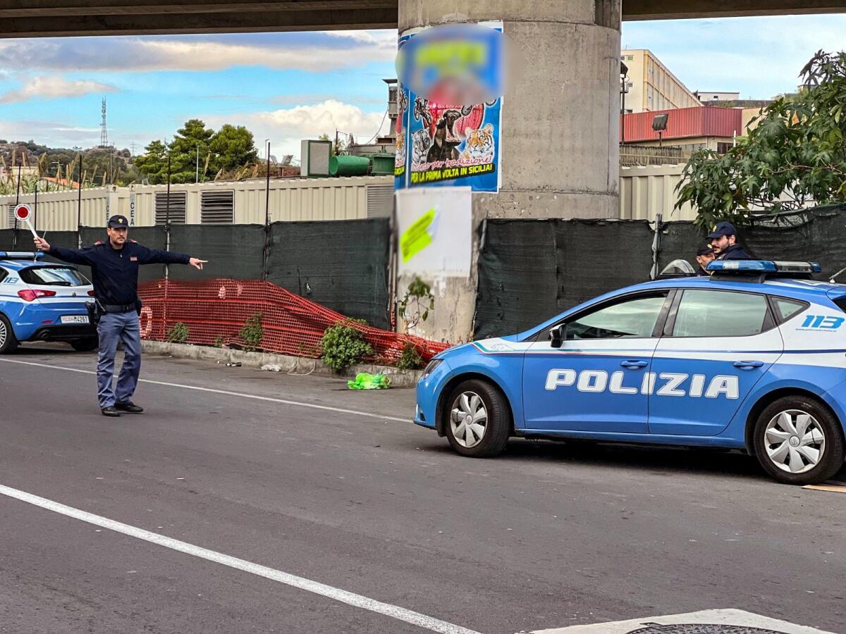 CATANIA. SENZA PATENTE NON SI FERMA ALL’ALT E FUGGE, 23ENNE DENUNCIATO E SANZIONA - 