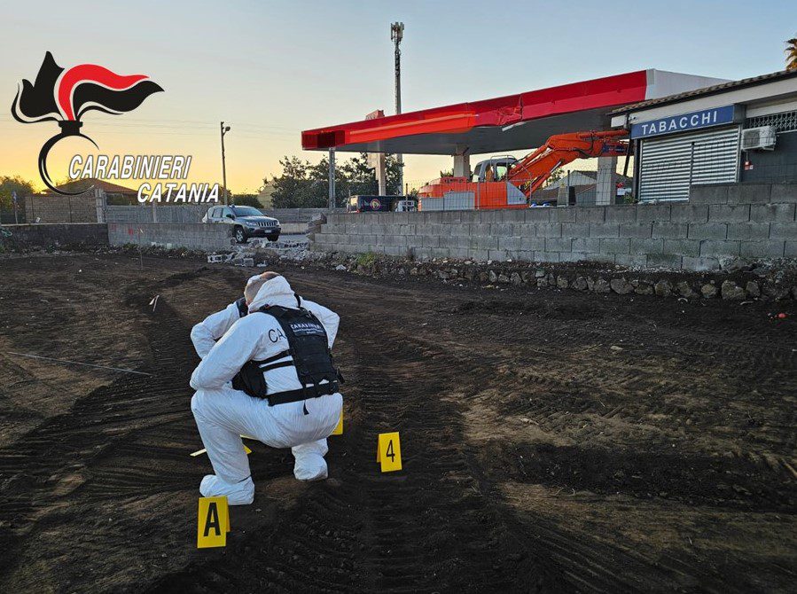 SAN GIOVANNI LA PUNTA. SVENTATO DAI CARABINIERI UN FURTO CON “SPACCATA” AL DISTRIBUTORE DI CARBURANTE