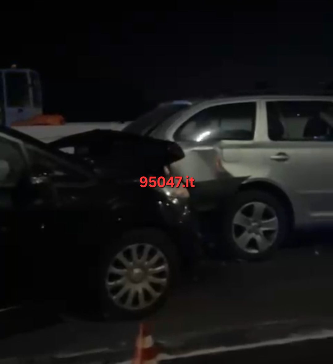 TAMPONAMENTO SULLA TANGENZIALE DI CATANIA, LUNGHE CODE DIREZIONE SIRACUSA