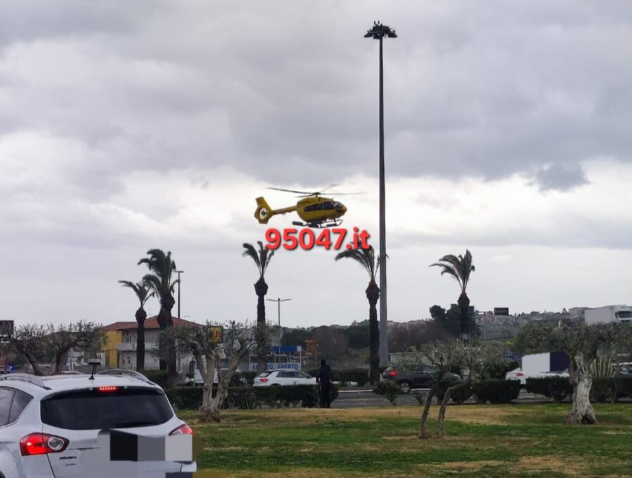 GRAVISSIMO INCIDENTE NEI PRESSI DEL CENTRO COMMERCIALE,  ELISOCCORSO SUL POSTO